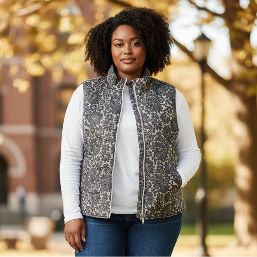 LIZ CLAIBORNE (XL) Quilted Reversible Vest Floral Patterned / Cream Lightweight - Picture 13 of 13